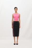 تنورة جلدية - أسود - جلد طبيعي بفتحة خلفية ورباط ج...