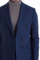 جاكيت رجالي باللون الأزرق الداكن بقصة ضيقة بياقة م...