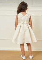 فستان بناتي