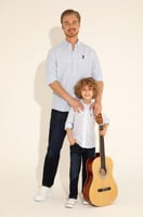 قميص بولو لاعياد