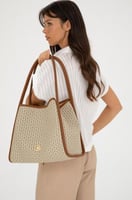 شنطه بولو الاكثر طلباً