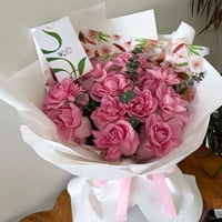 باقة الجوري الوردي الفاخرة