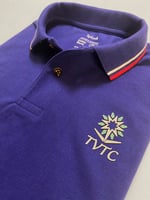 تيشيرت بولو ازرق مميز بحواف حمراء (زي المعهد الصنا...