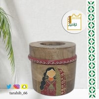 مبخرة خشبية بتصميم أسطواني