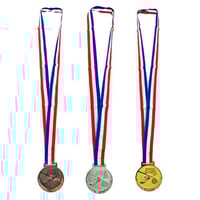 درزن 12 قطعة ميداليات كرة القدم