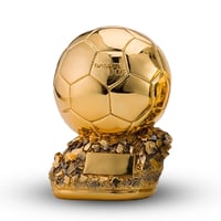 مجسم الكرة الذهبي(البالون دور)