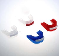 واقي فم للملاكمة والفنون القتالية