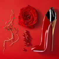 كارولينا هيريرا فيري جود جيرل او دو برفيوم