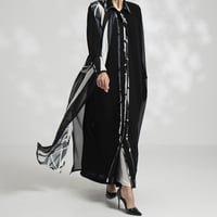 SHIRT ABAYA-BLACK & WHITE / شيرت عباية