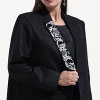 Linen Rose – عباية بليزر لينن أسود