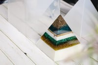 قالب سيليكون شكل هرم