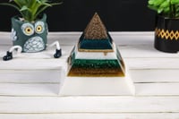 قالب سيليكون شكل هرم