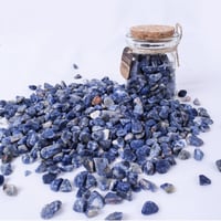 حجر كريستال لون ازرق مقاس 7-9 ملم وزن 100 غ