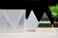 قالب سيليكون شكل هرم