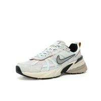 حذاء نايك V2K RUN