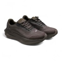 حذاء alo runner بني محروق للجنسين