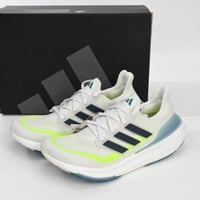 حذاء الترا بوست