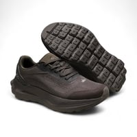 حذاء alo runner بني محروق للجنسين