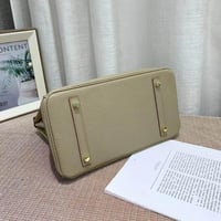 شنطة نسائية