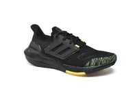 حذاء الترا بوست 22