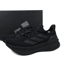 حذاء الترا بوست 5