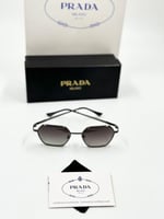 نظارة برادا