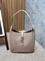 شنطة نسائية