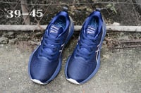 حذاء اسيكس novablast 4