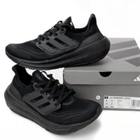 حذاء الترا بوست 23