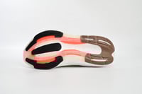 حذاء الترا بوست 23