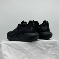 حذاء اسيكس Nimbus 25