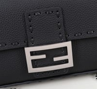 شنطة نسائية