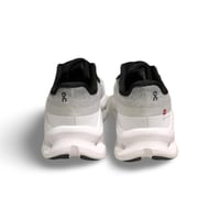 حذاء اون راننج on running cloud tilt