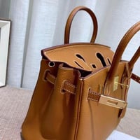 شنطة نسائية