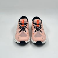 حذاء اون راننج كلاود on running