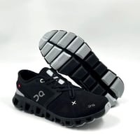 حذاء On Running Cloud