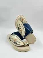 حذاء شرقي مطرز