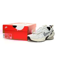 حذاء نايك V2K RUN