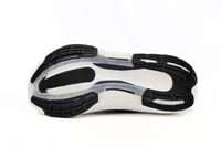 حذاء الترا بوست 23