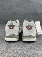 نيو بالانس 990