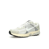 حذاء نايك زوم فوميرو Nike Vomero 5