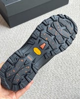 حذاء رجالي زينيا تربيل ستيتش مونتي جلد أسود