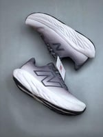 نيوبالانس 1080V14