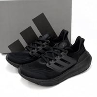 حذاء الترا بوست 23