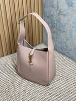 شنطة نسائية