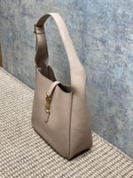 شنطة نسائية