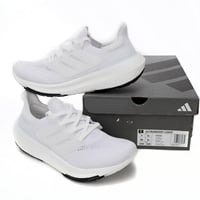 حذاء الترا بوست 23