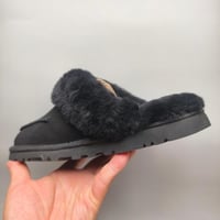 سليبر شتوي فرو نسائي اسود