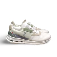 حذاء اون راننج on running cloud rift