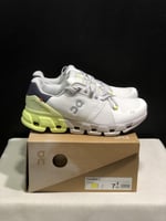 حذاء اون راننج كلاود on running cloud flyer4